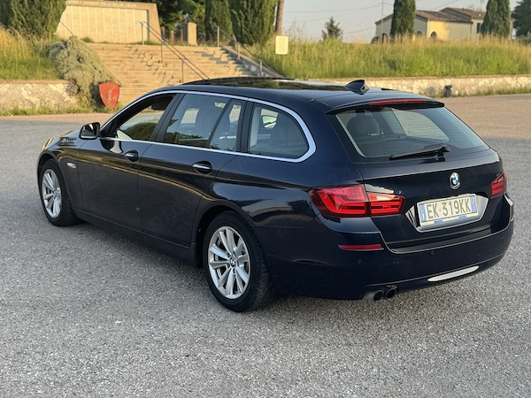 BMW 5 Series 2011 — imagine 4