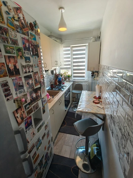 Apartament 2 camere, etaj 2, 41mp, Craiovita Noua, zona Scoala 30 — fotografia 3