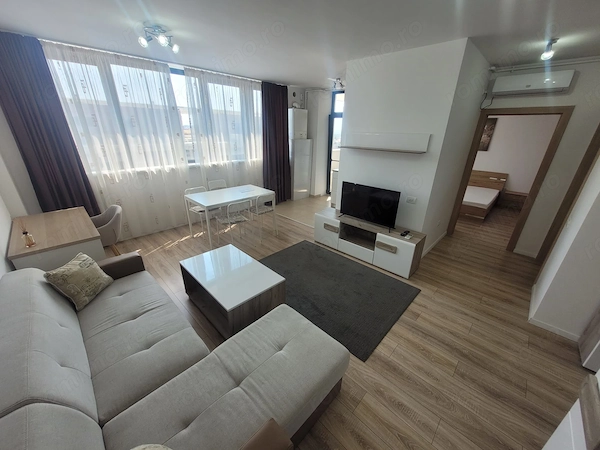 Apartament 2 camere confort 1 cu centrala proprie — fotografia 2