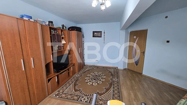 Apartament de vanzare 2 camere decomandate in zona Parcului din Strand — fotografia 3