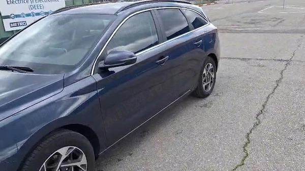 HYUNDAI i30 2024 — imagine 4