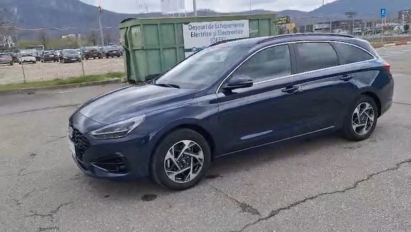 HYUNDAI i30 2024 — imagine 2