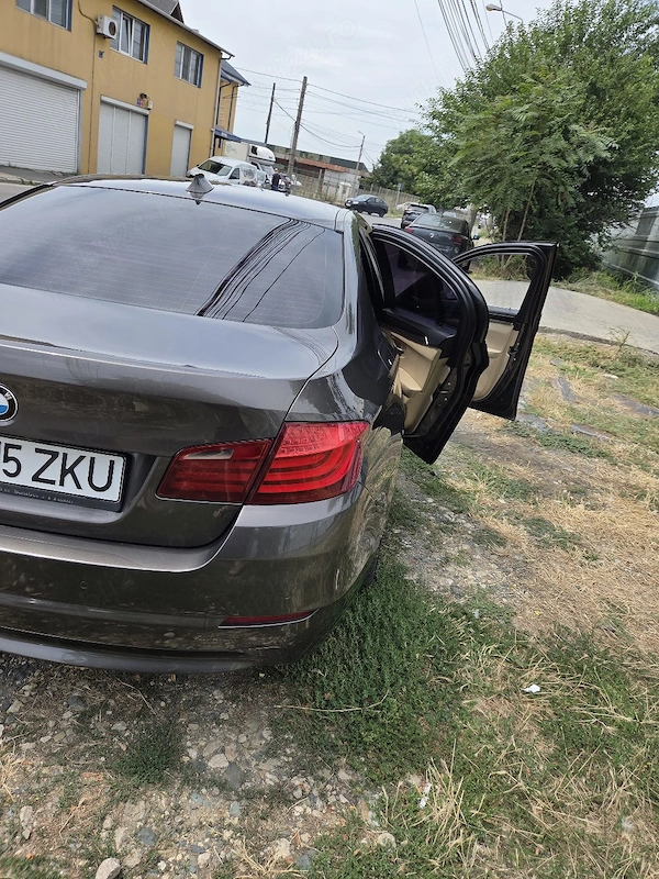 BMW 5 Series 2011 — imagine 4