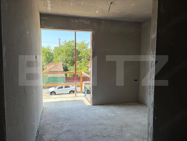 Apartament 2 camere, 37 mp, semifinisat, zona Bulgaria — fotografia 3