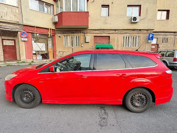 FORD Focus 2013 — imagine 9