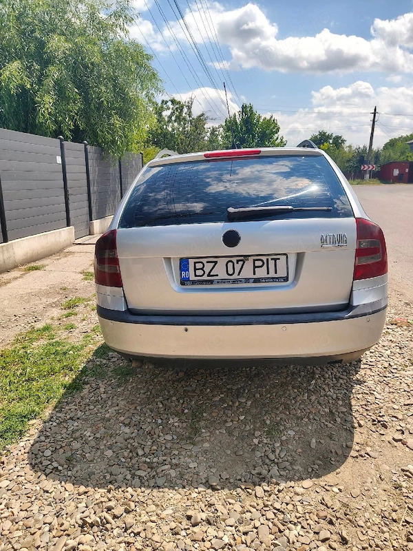 SKODA Octavia 2006 — imagine 5