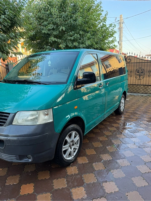 Volkswagen Transporter T5 2.5 TDI