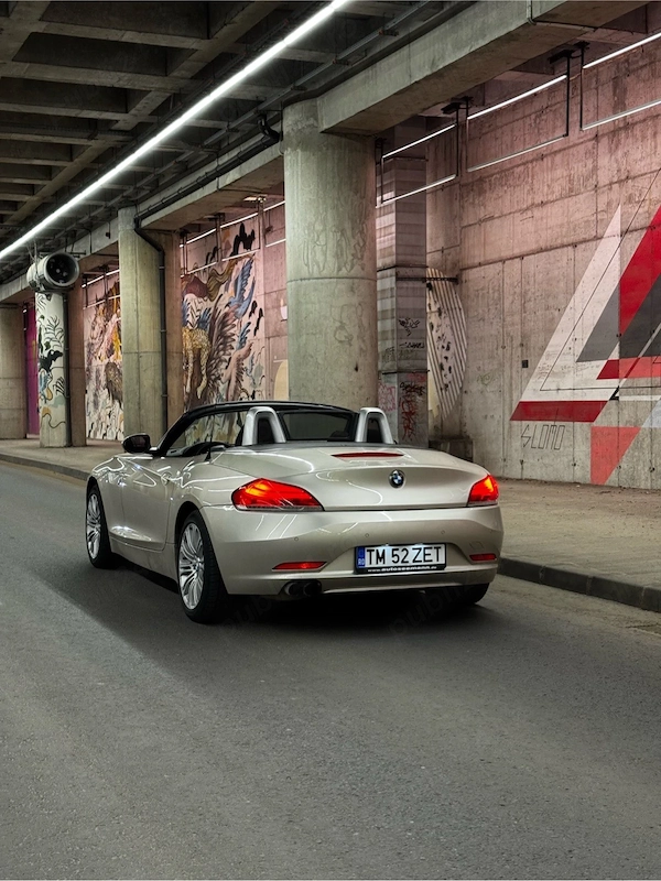 BMW Z4 2012 — imagine 2