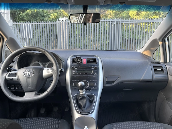 TOYOTA Auris 2012 — imagine 3