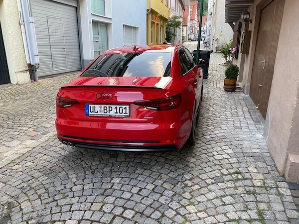 AUDI A4 2018 — imagine 2