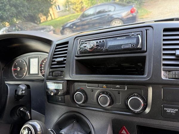 VOLKSWAGEN Transporter 2011 — imagine 6