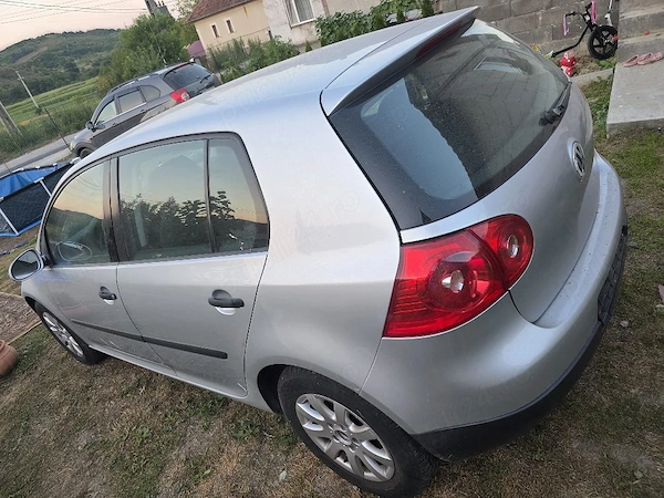 VOLKSWAGEN Golf 2005 — imagine 4