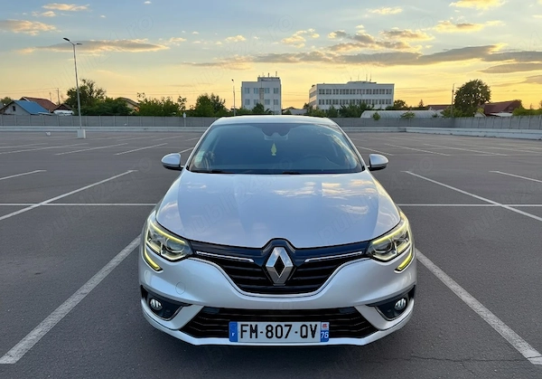 RENAULT Megane