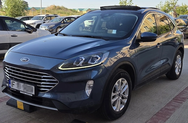 FORD Kuga 2021 — imagine 2
