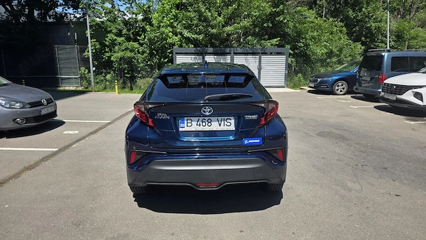 TOYOTA C-HR 2023 — imagine 4