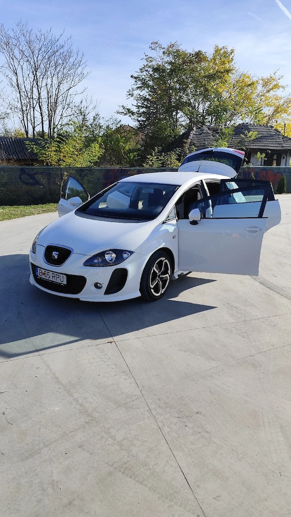 SEAT Leon 2011 — imagine 2