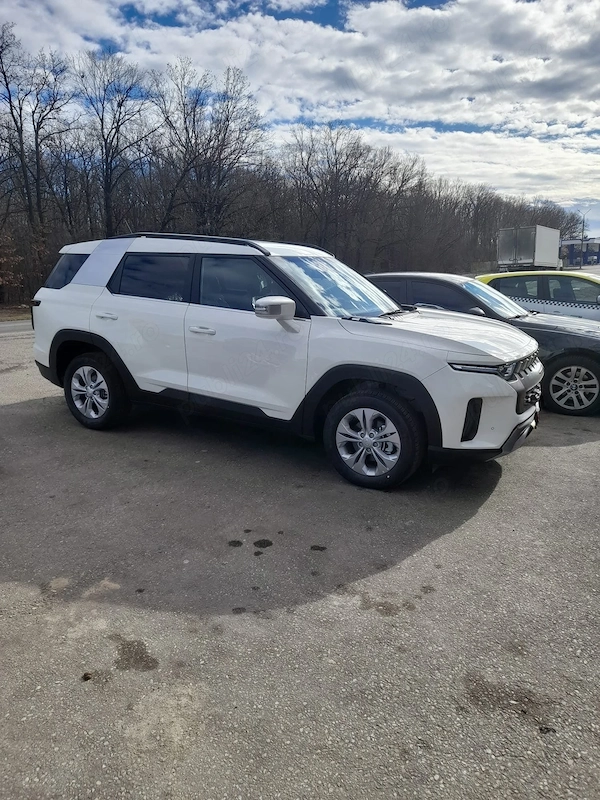 SSANGYONG Rodius 2023 — imagine 5