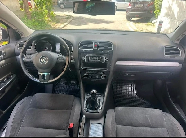 VOLKSWAGEN Golf 2011 — imagine 4
