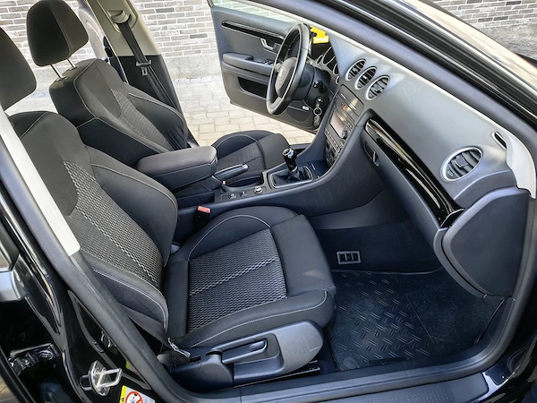 SEAT Exeo 2011 — imagine 3