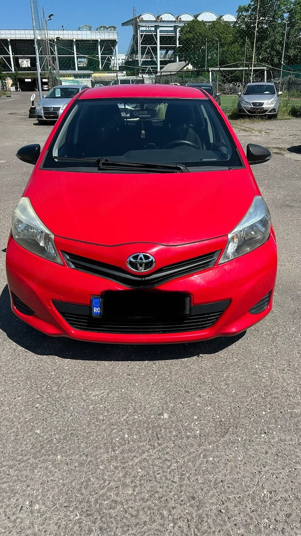 TOYOTA Yaris 2012 — imagine 8