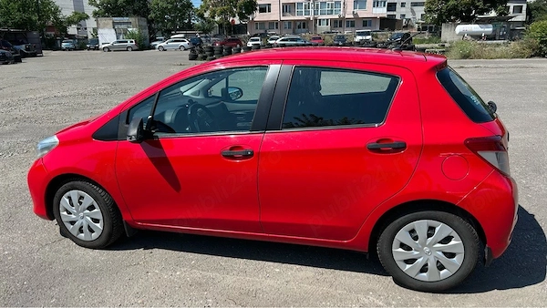 TOYOTA Yaris 2012 — imagine 2