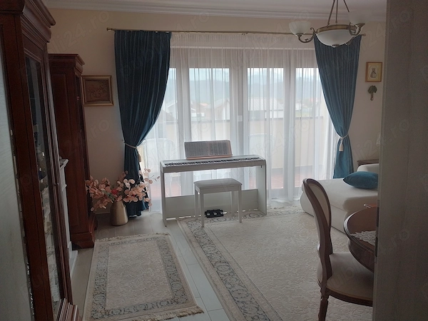 Apartament 3 camere, tip PENTHOUSE, cu terasă, privelişte+direct proprietar,VEST Braşov — fotografia 3