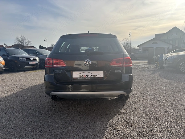 VOLKSWAGEN Passat Alltrack 2012 — imagine 4