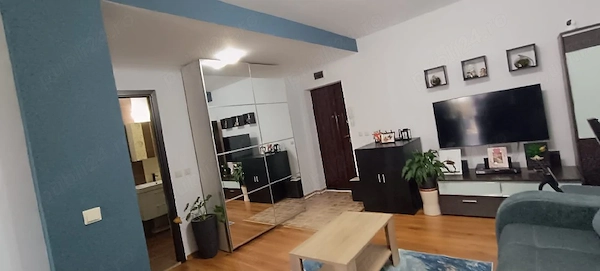 Persoana Fizica vand apartament 2 camere Floresti zona Terra — fotografia 3
