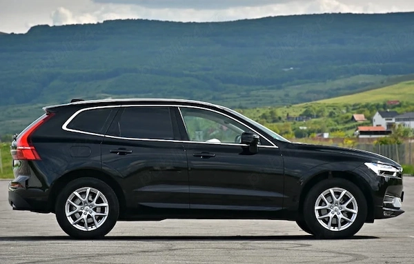VOLVO XC60 2021 — imagine 8