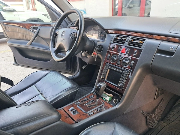 MERCEDES-BENZ 240 2000 — imagine 4