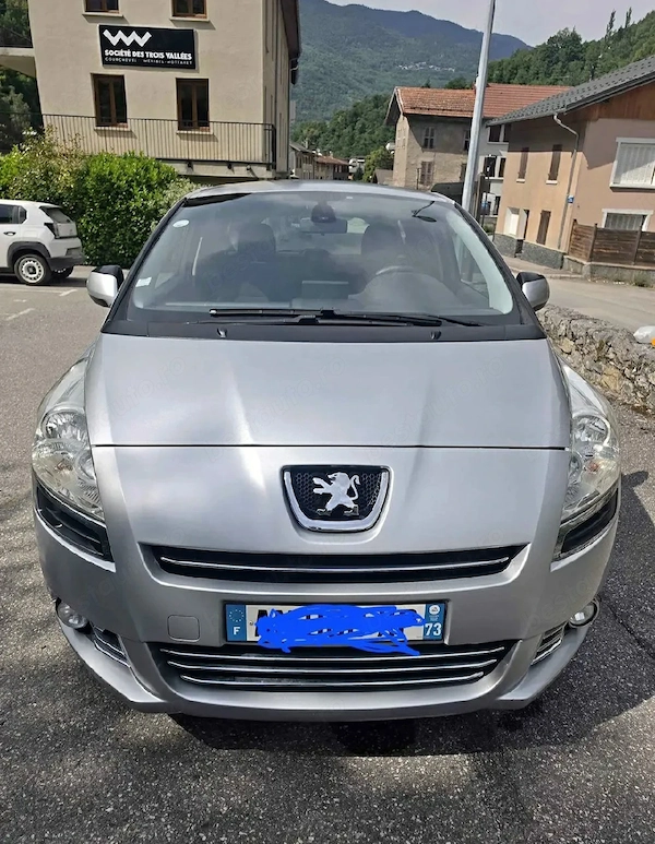 PEUGEOT 5008 2009 — imagine 4
