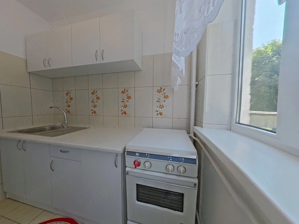 Garsonieră de închiriat, Calea București, proaspăt renovată — fotografia 3