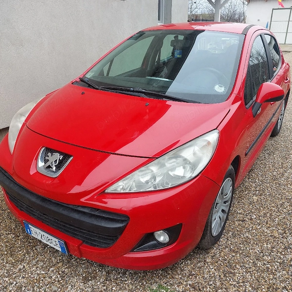PEUGEOT 207