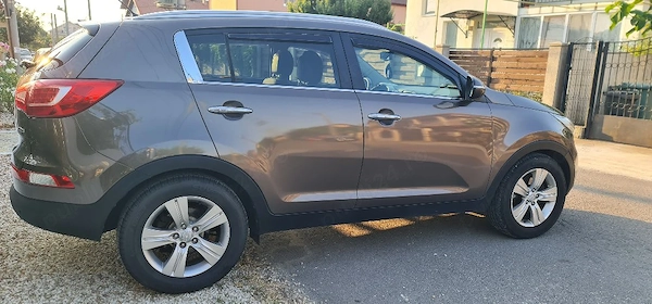 KIA Sportage 2012 — imagine 2