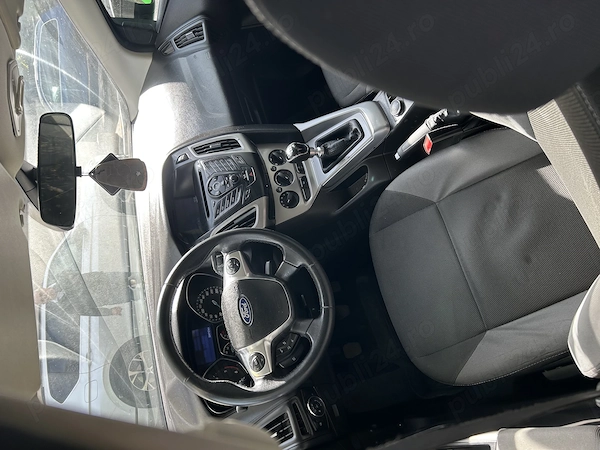 FORD Focus 2013 — imagine 5