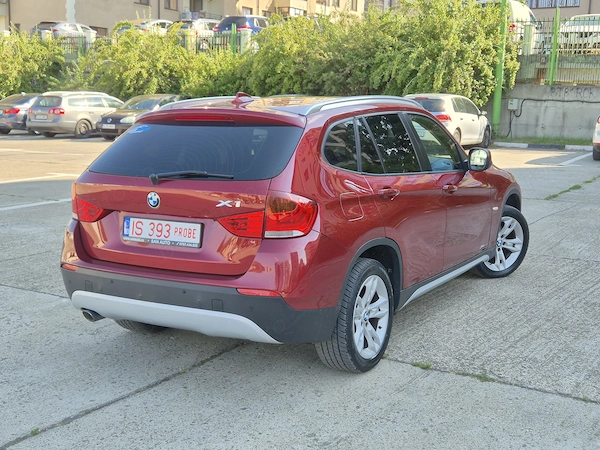 BMW X Series (Generic) 2010 — imagine 3