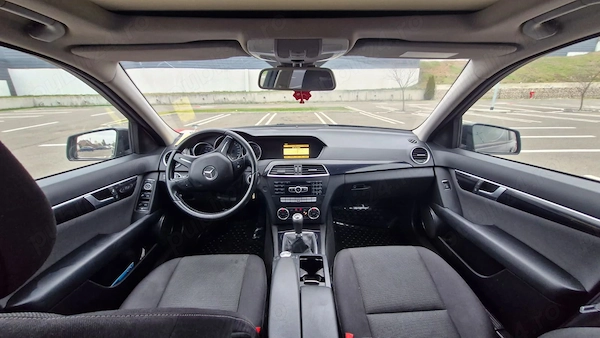 MERCEDES-BENZ C-Class 2011 — imagine 7