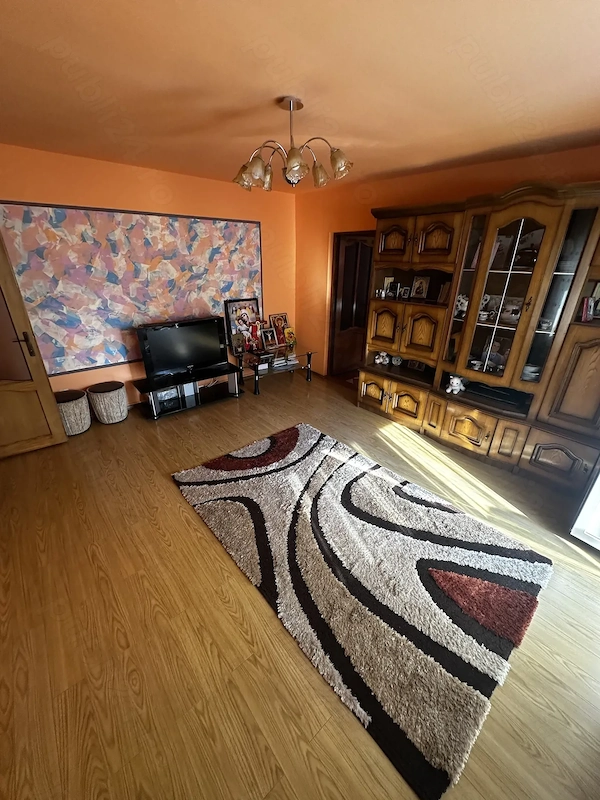 Apartament de vanzare 3 camere, etajul 2, cart. Dealul Florilor — fotografia 3