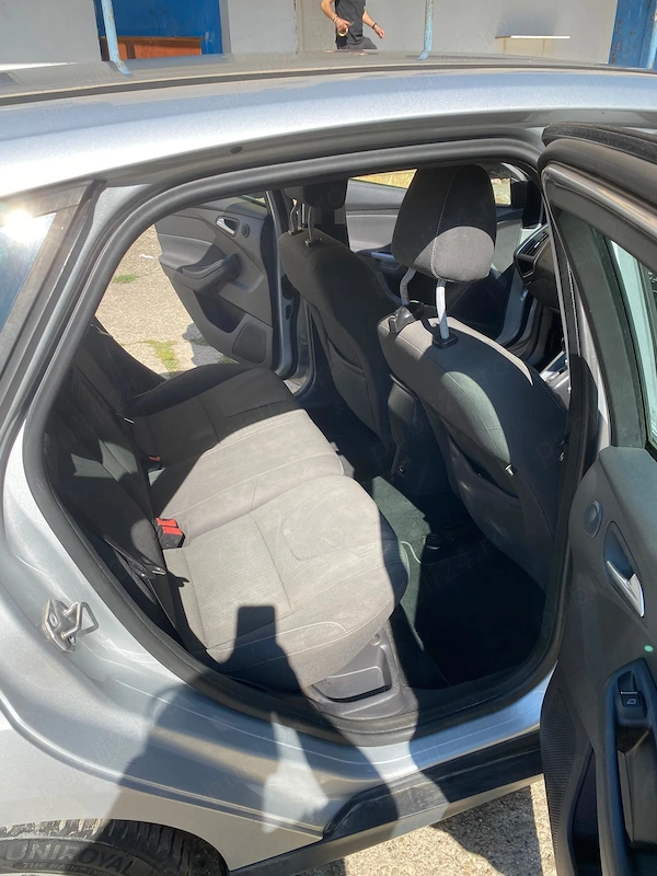 FORD Focus 2012 — imagine 5