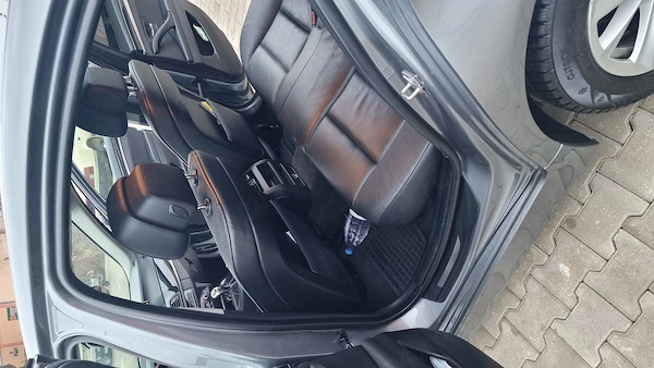 BMW 5 Series 2010 — imagine 9