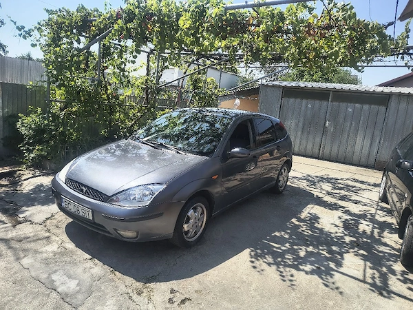 FORD Focus 2004 — imagine 3
