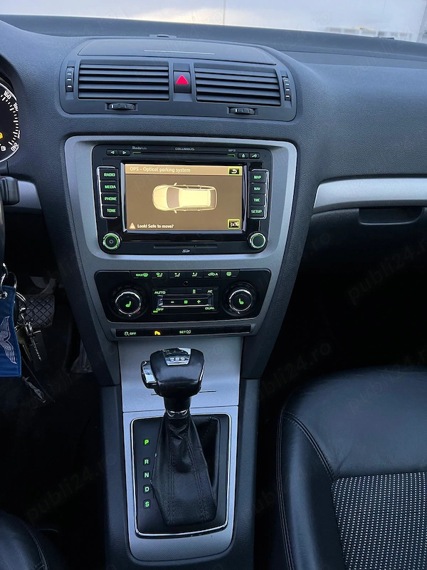 SKODA Octavia 2012 — imagine 9