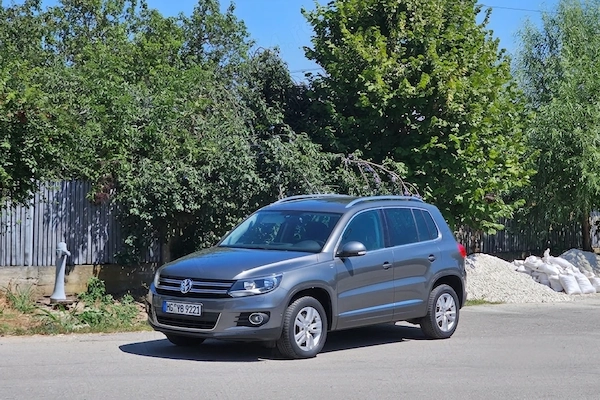 VW Tiguan 1.4TSI 4Motion Life Navigatie Parkassist ÎncălzireScaune DubluClima SenzoriParcare Euro5