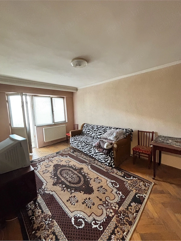 Apartament cu 3 camere de vanzare in Curtea de Arges, Bulevardul Basarabilor — fotografia 1