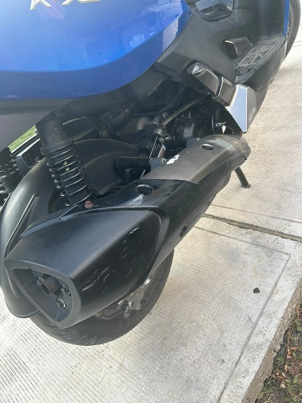 Scuter Kymco 300