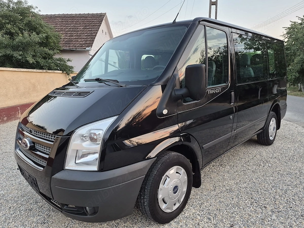 Ford Transit Tourneo 8+1 2013,