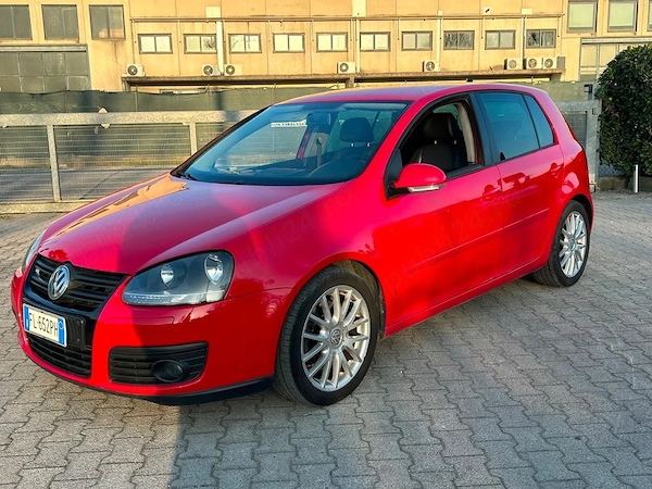 Vând Golf 5GT