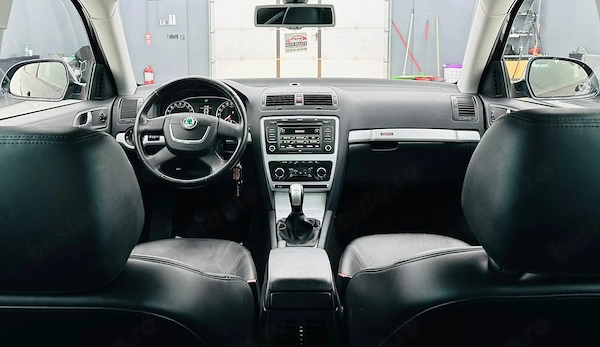 SKODA Octavia 2010 — imagine 6