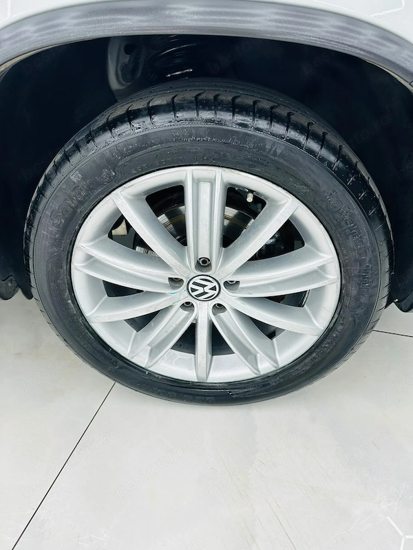 VOLKSWAGEN Tiguan 2015 — imagine 9