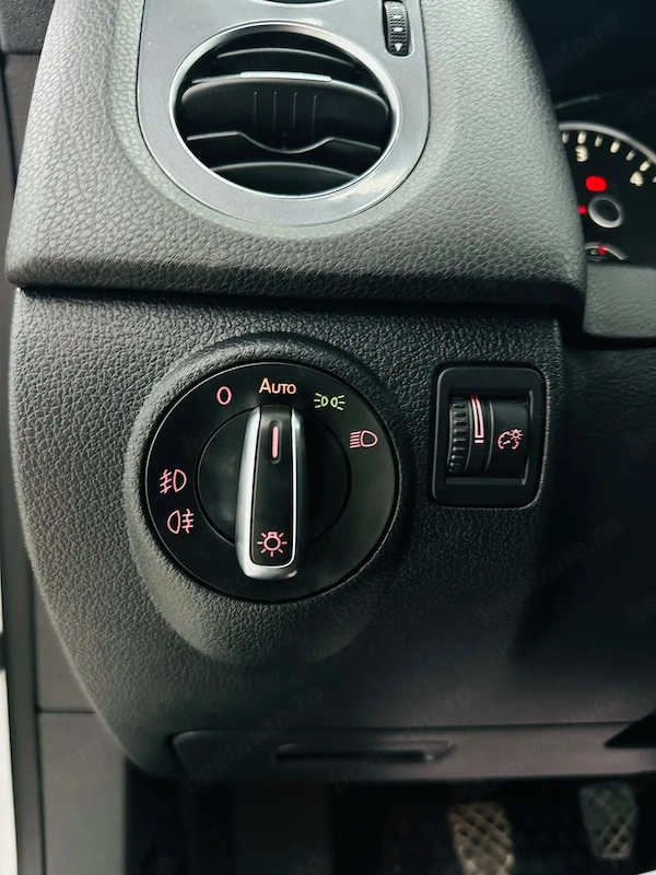 VOLKSWAGEN Tiguan 2015 — imagine 12